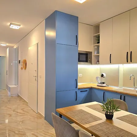 Apartment Blue Horizon - 285 Durrës